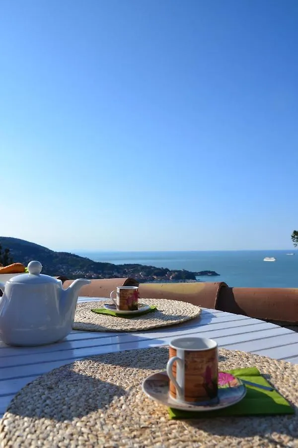 Holiday home Il Mare Nel Bosco Appartamento Con Terrazza Nella Natura, Vista Mare, Lerici E Isole